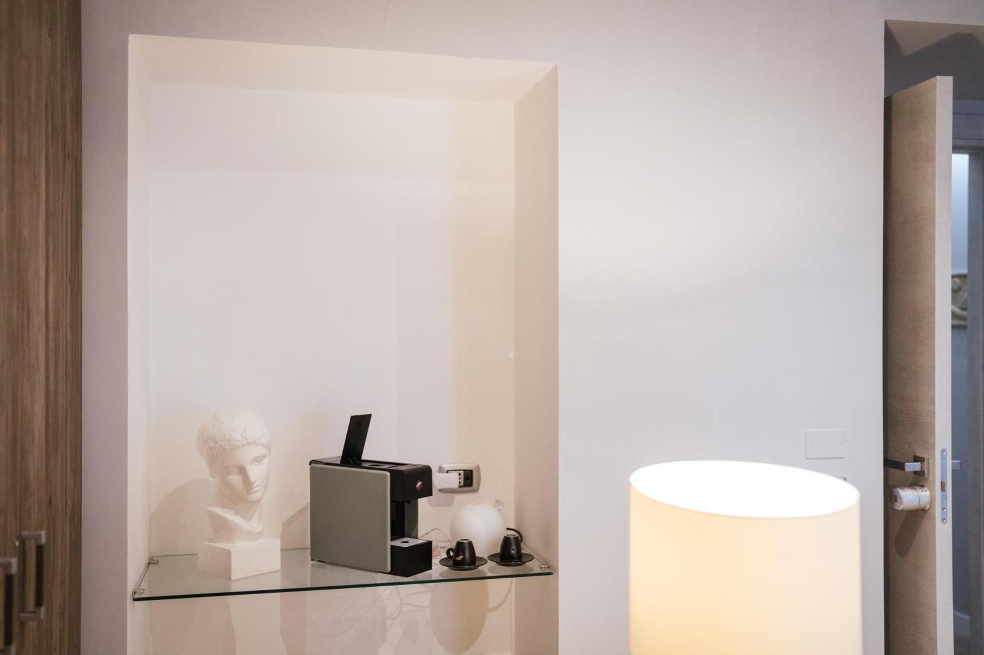 Calefati Suite 54 Бари Екстериор снимка